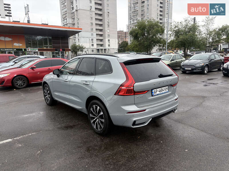 Volvo XC60 2023