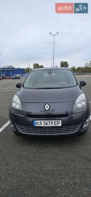 Renault Scenic 2011