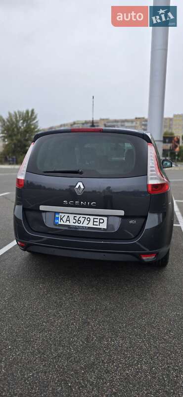 Renault Scenic 2011