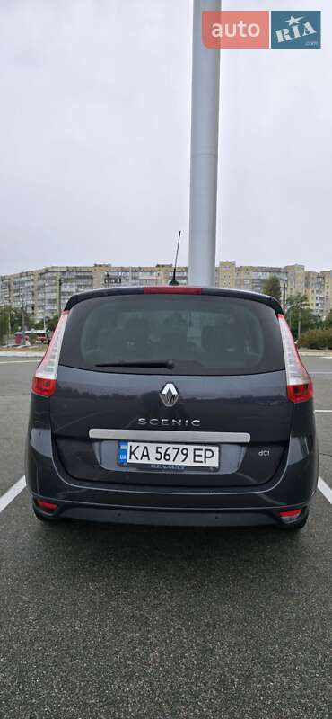 Renault Scenic 2011