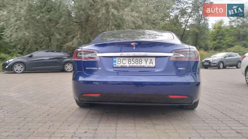Tesla Model S 2017
