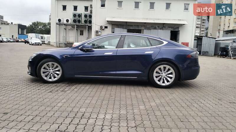 Tesla Model S 2017