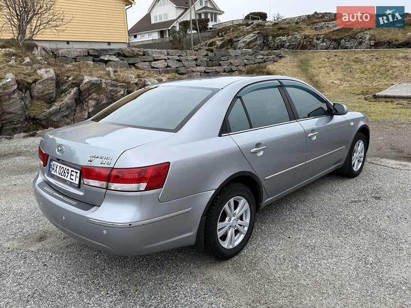Hyundai Sonata 2008