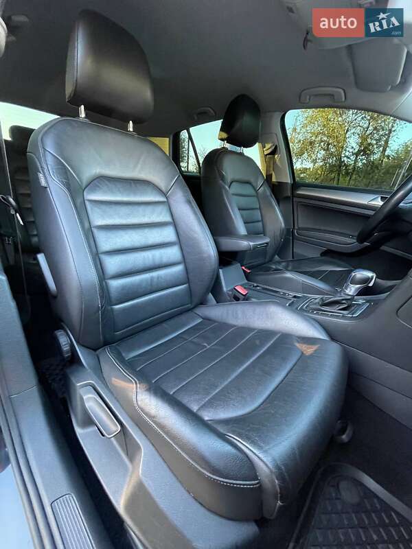 Volkswagen e-Golf 2016