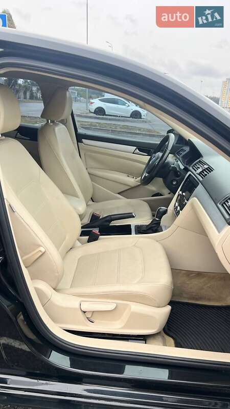 Volkswagen Passat 2011