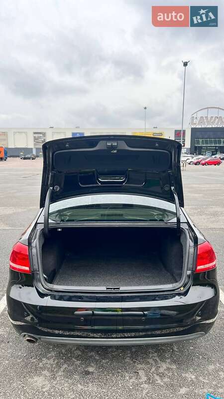 Volkswagen Passat 2011