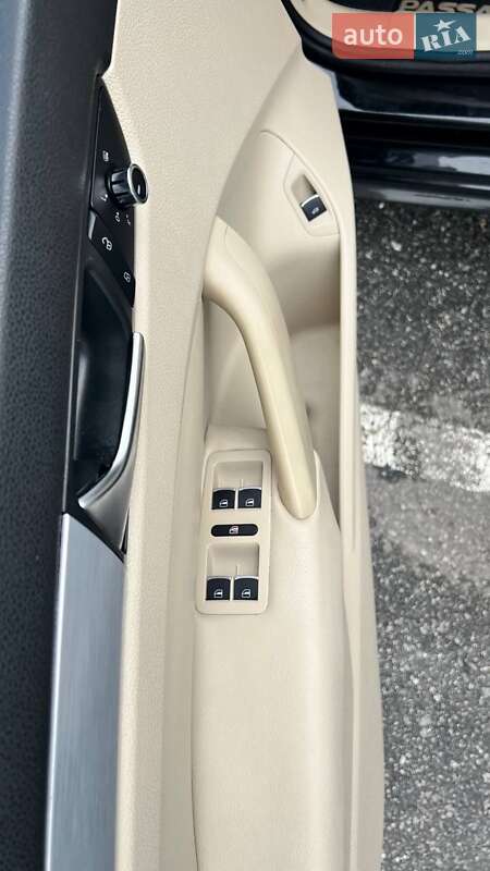 Volkswagen Passat 2011