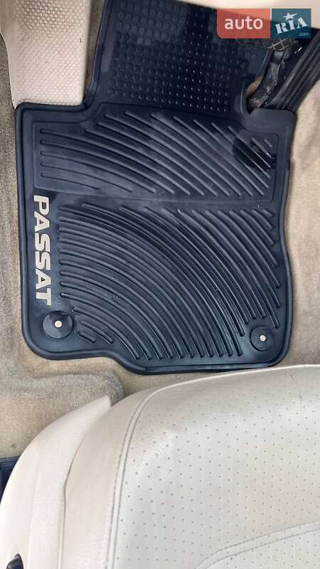 Volkswagen Passat 2011