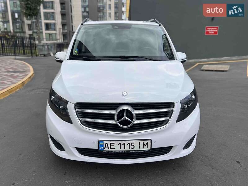 Mercedes-Benz V-Class 2017