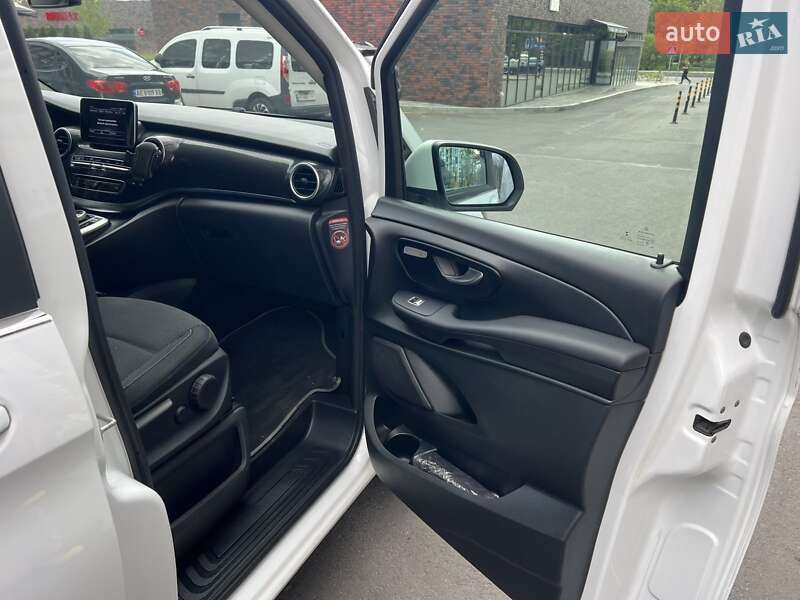 Mercedes-Benz V-Class 2017