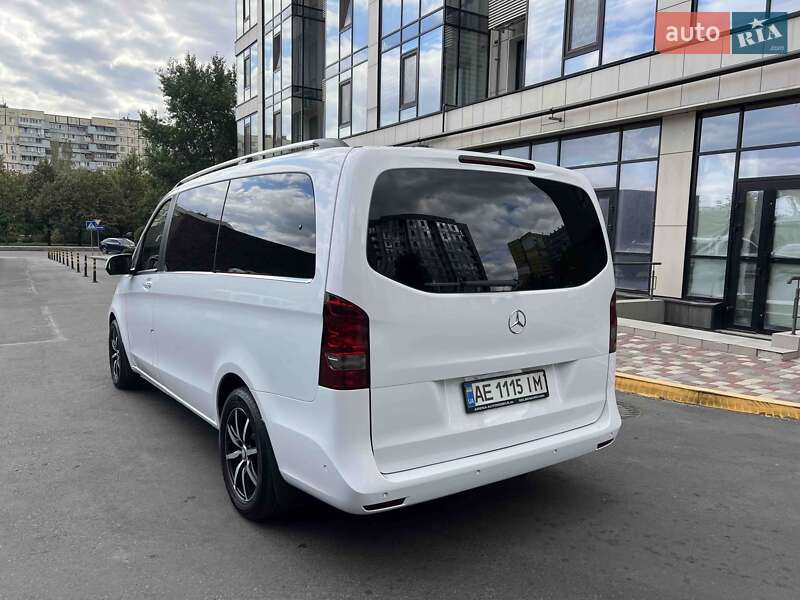 Mercedes-Benz V-Class 2017