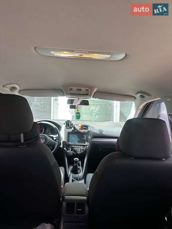 Volkswagen Golf 2011