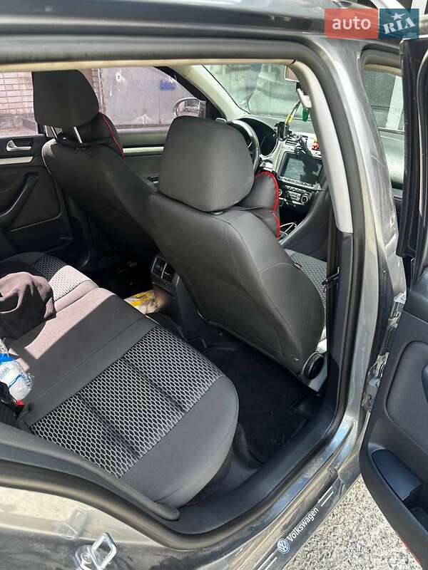 Volkswagen Golf 2011