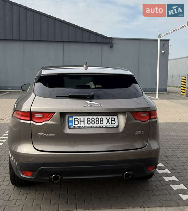 Jaguar F-Pace 2017
