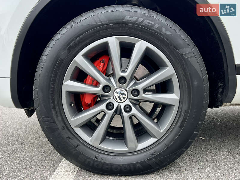 Volkswagen Touareg 2012