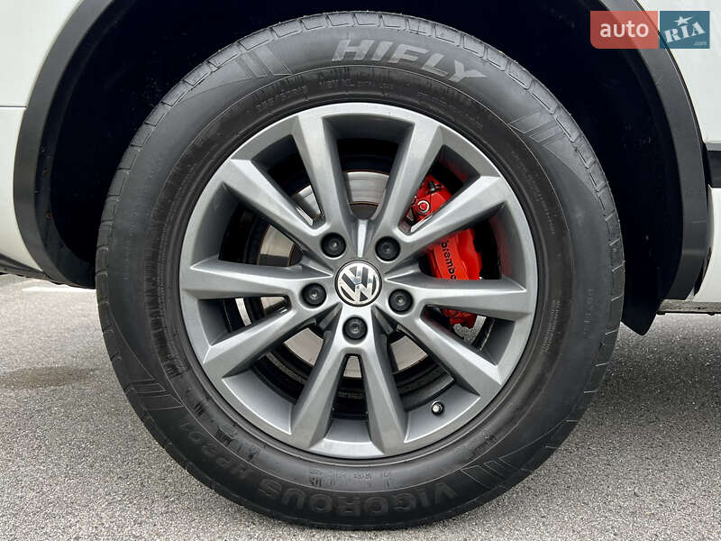 Volkswagen Touareg 2012