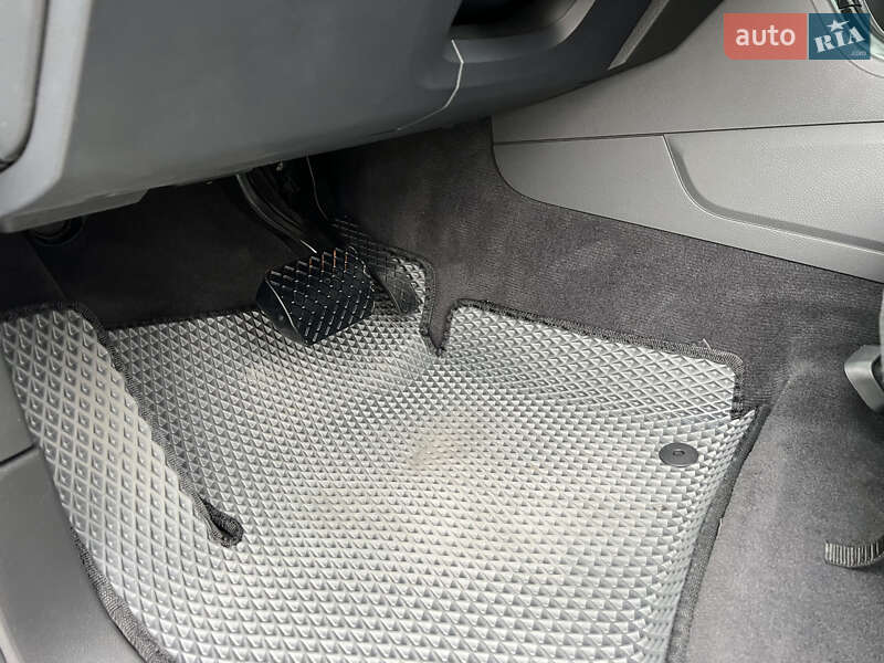 Volkswagen Touareg 2012