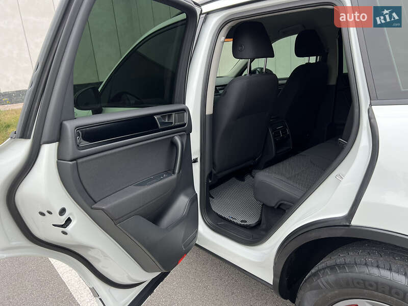 Volkswagen Touareg 2012