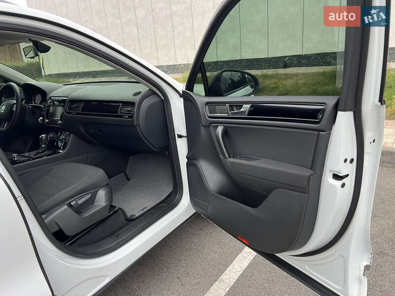 Volkswagen Touareg 2012