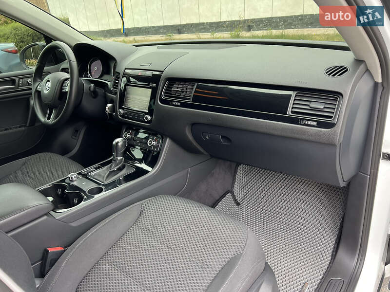 Volkswagen Touareg 2012