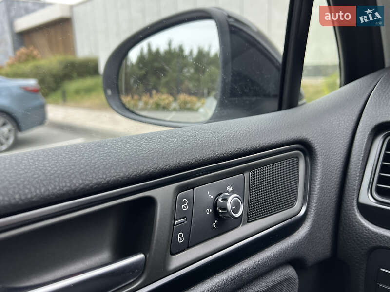 Volkswagen Touareg 2012