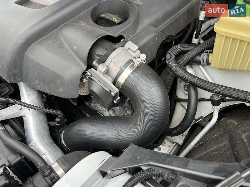 Volkswagen Touareg 2012