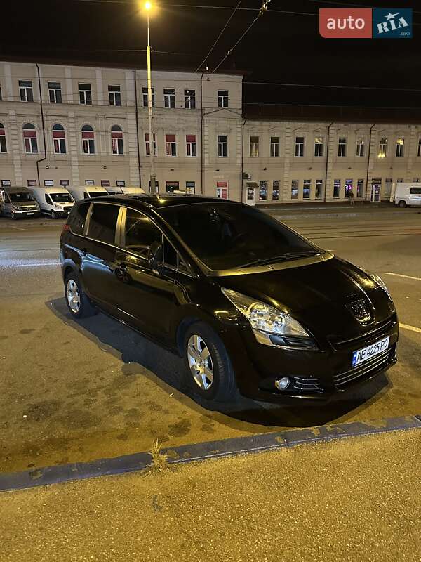 Peugeot 5008 2010