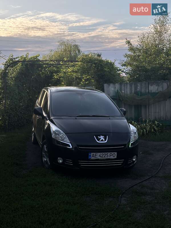 Peugeot 5008 2010
