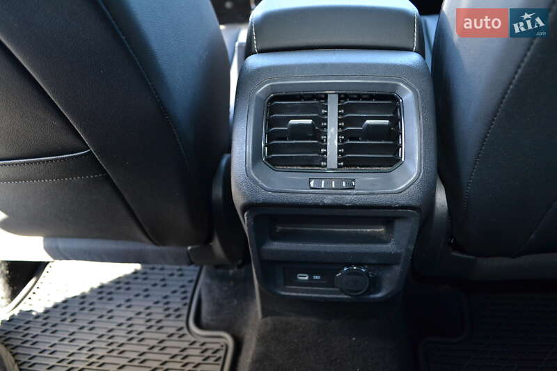 Volkswagen Tiguan 2022