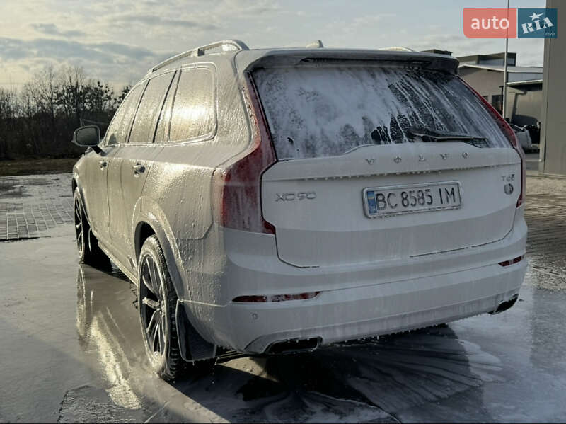 Volvo XC90 2016