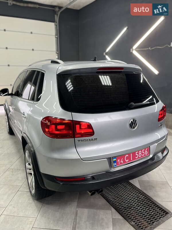 Volkswagen Tiguan 2015