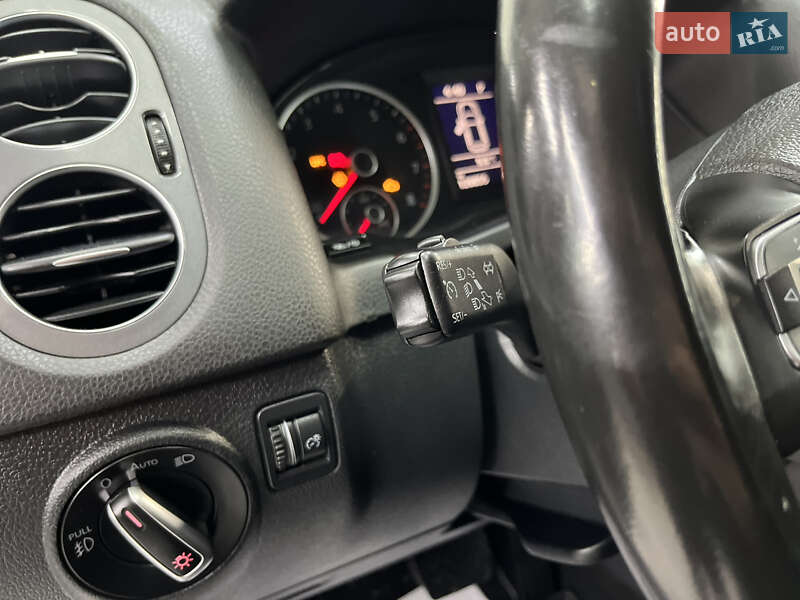 Volkswagen Tiguan 2015