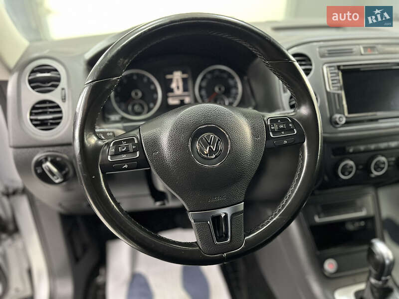 Volkswagen Tiguan 2015