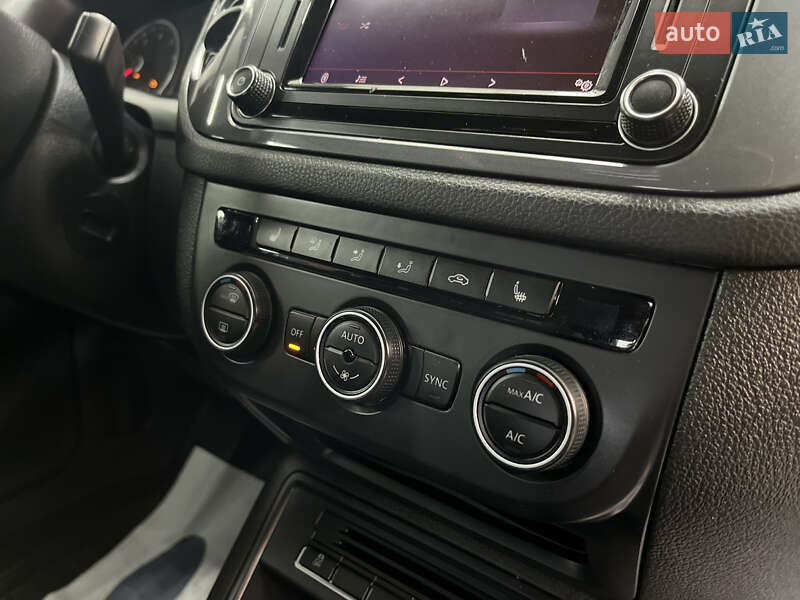 Volkswagen Tiguan 2015