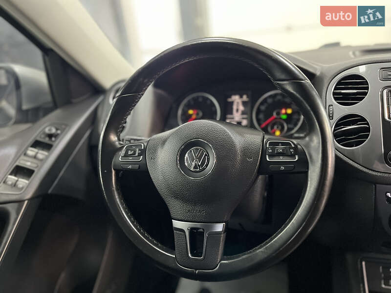 Volkswagen Tiguan 2015