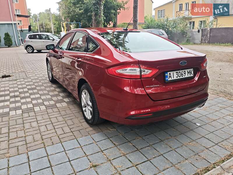 Ford Fusion 2015