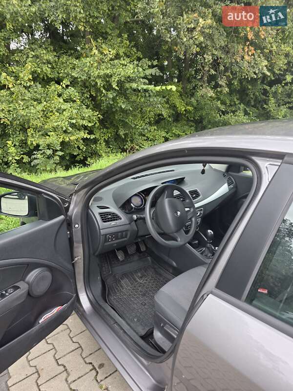 Renault Fluence 2013