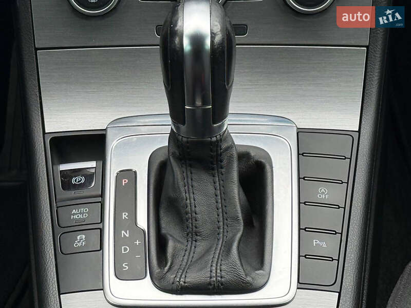 Volkswagen Passat 2012