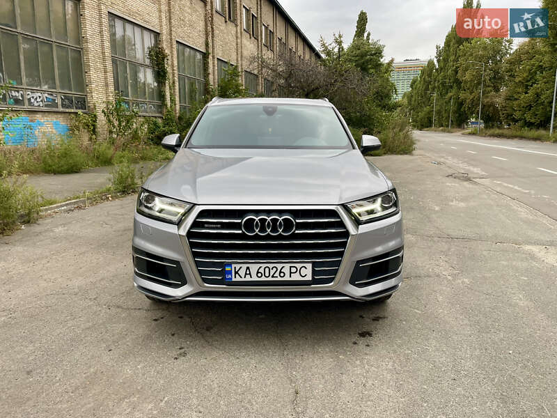 Audi Q7 2016