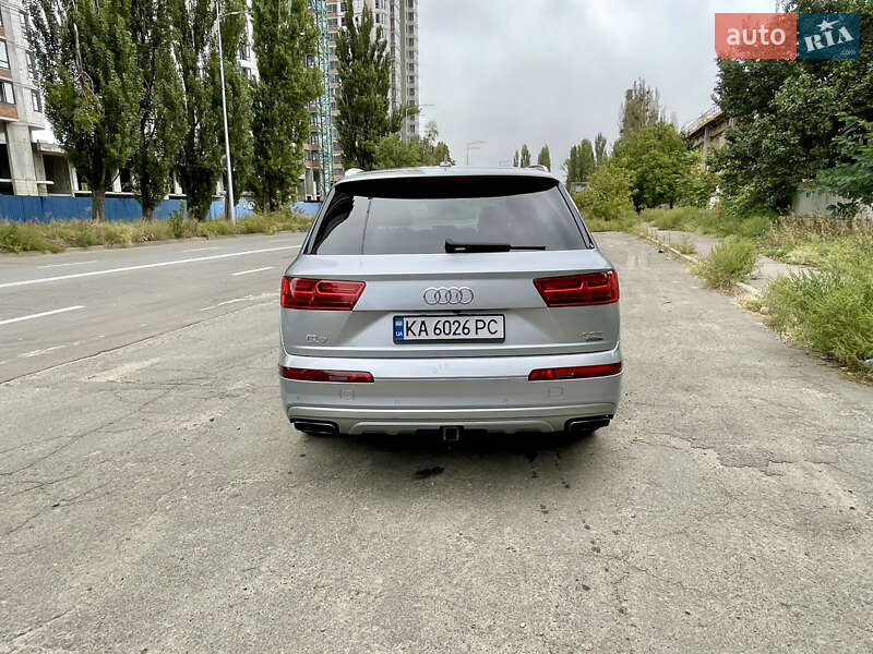 Audi Q7 2016