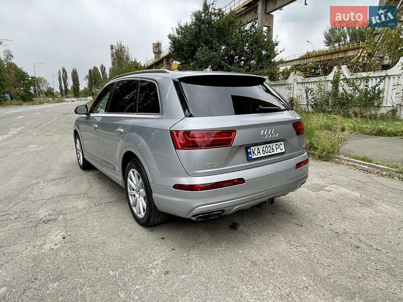 Audi Q7 2016