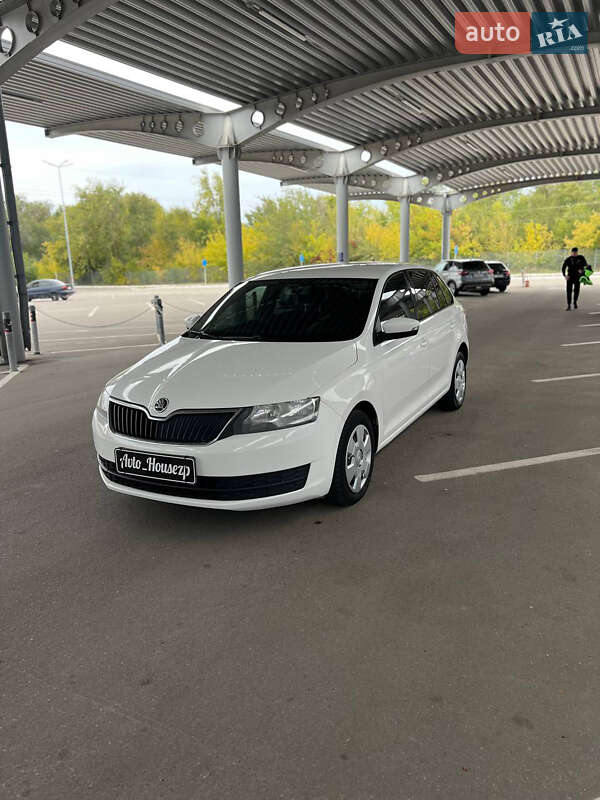 Skoda Rapid 2015