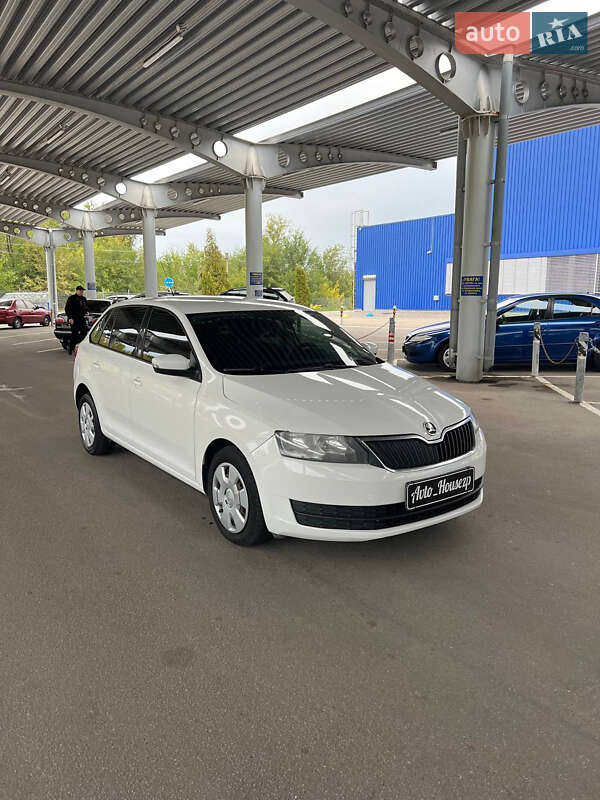 Skoda Rapid 2015