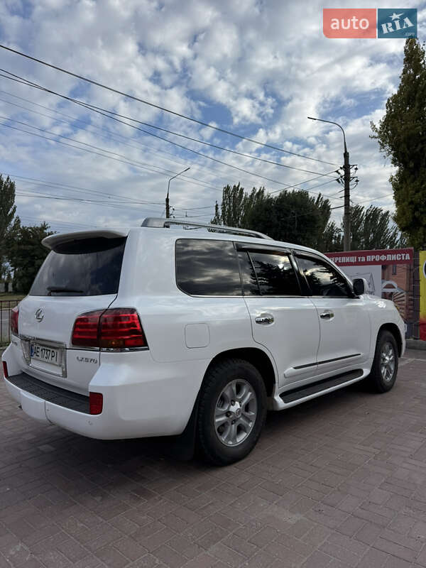Lexus LX 2008