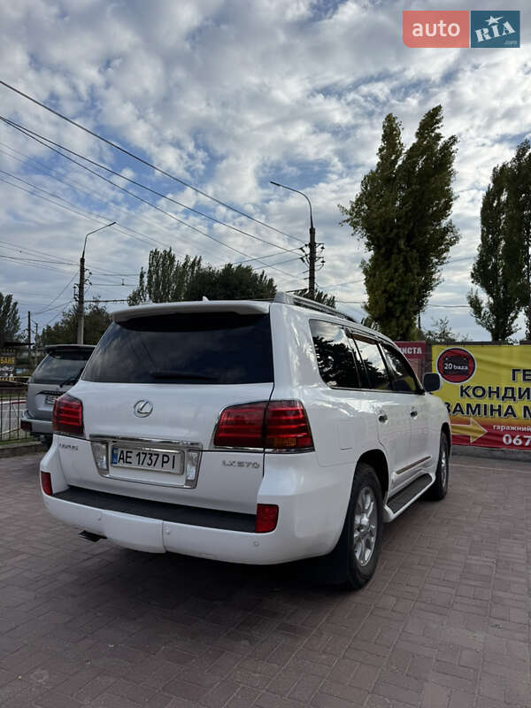 Lexus LX 2008
