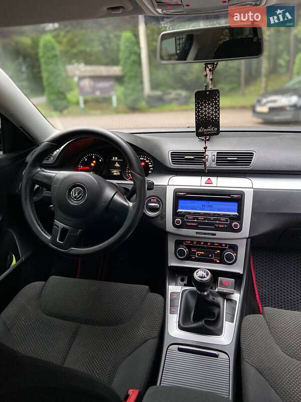 Volkswagen Passat 2010