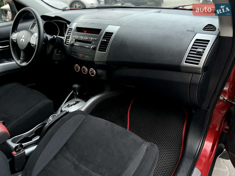 Mitsubishi Outlander 2008