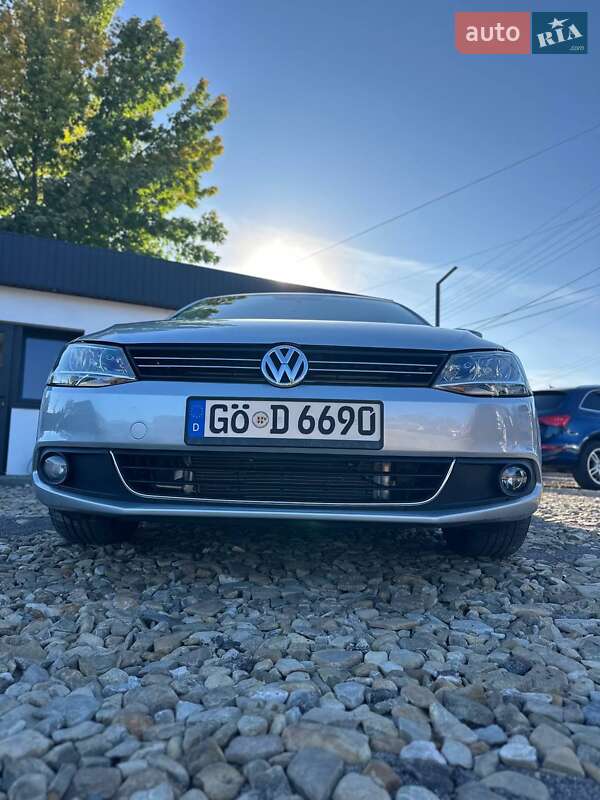 Volkswagen Jetta 2013