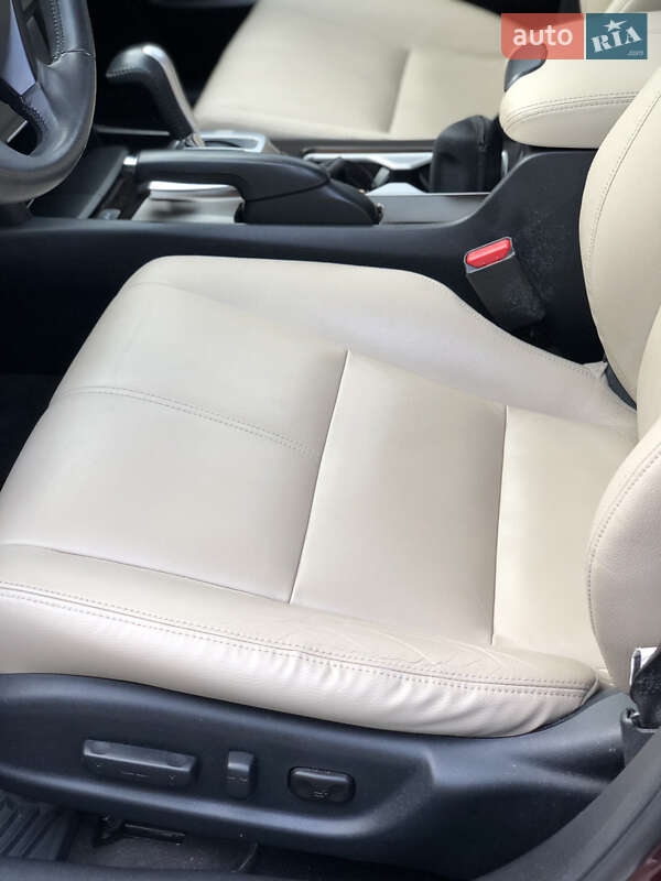 Honda Crosstour 2012