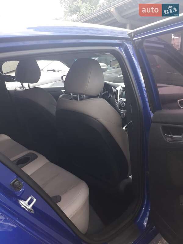 Hyundai Veloster 2013